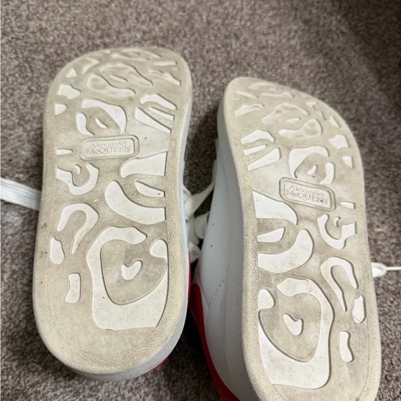 Alexander McQueen Cream and Red High-Top Sneakers - Picture 5 of 5